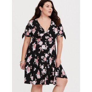 Torrid Floral Print Summer Dress Size 2X‎ 18 20 Wedding Cottagecore Plus Size